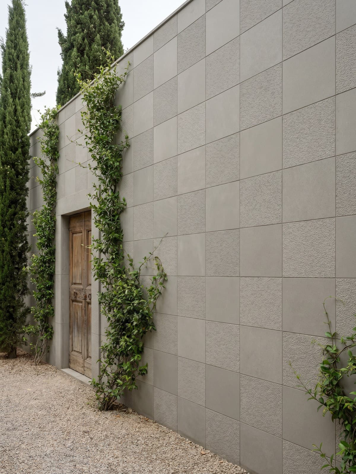 Atlas Grey Rustic — application 3