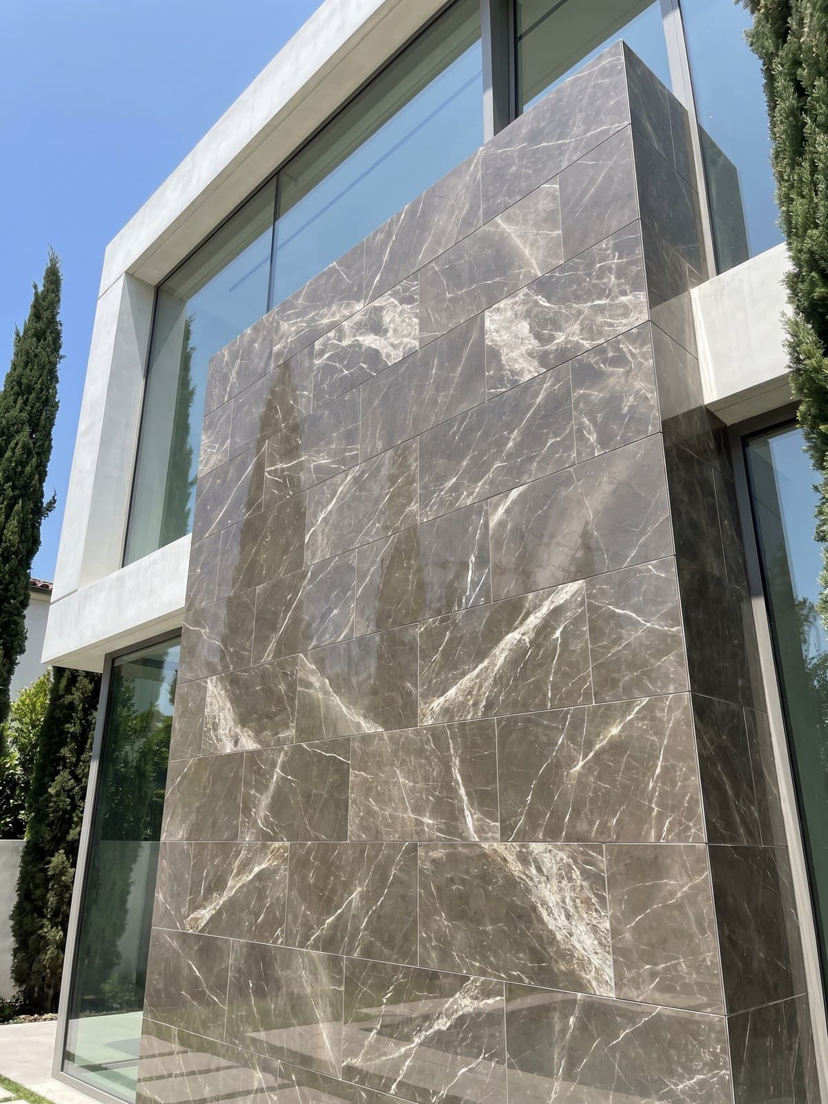 Mountain Grey Mirror — application 2